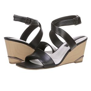 FRANCO Sarto wedge sandal Black Size 7.5‎